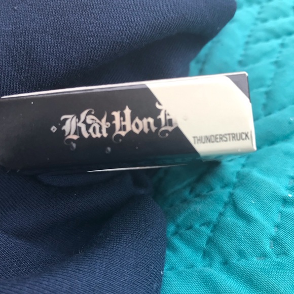 Kat Von D eyeshadow.... thunderstick - Picture 2 of 3